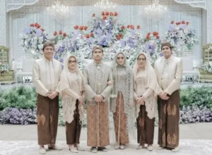 Cara Memilih Seragam Keluarga Biar Kompak dan Stylish