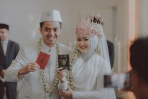 Cara Mempersiapkan Diri untuk Foto Nikah yang Natural